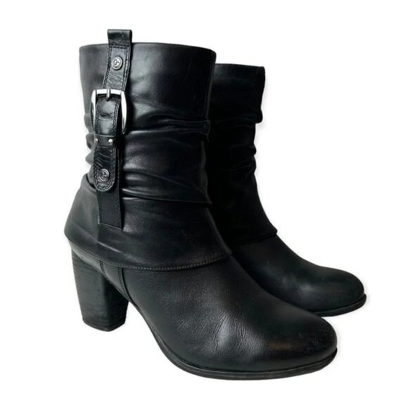 Blondo  Black Leather Stacked Heel Side Zip Boots - Picture 1 of 9